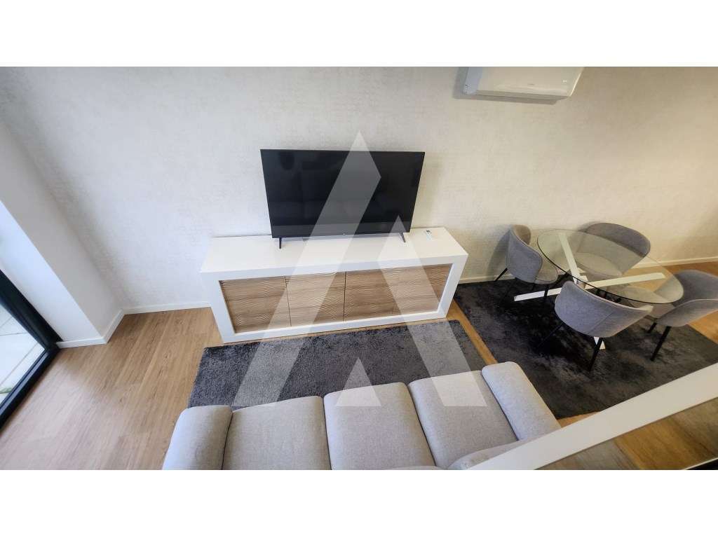 Apartamento T2 Duplex Mobilado na Av. Dr. Lourenço Peixinho - Grande imagem: 2/27