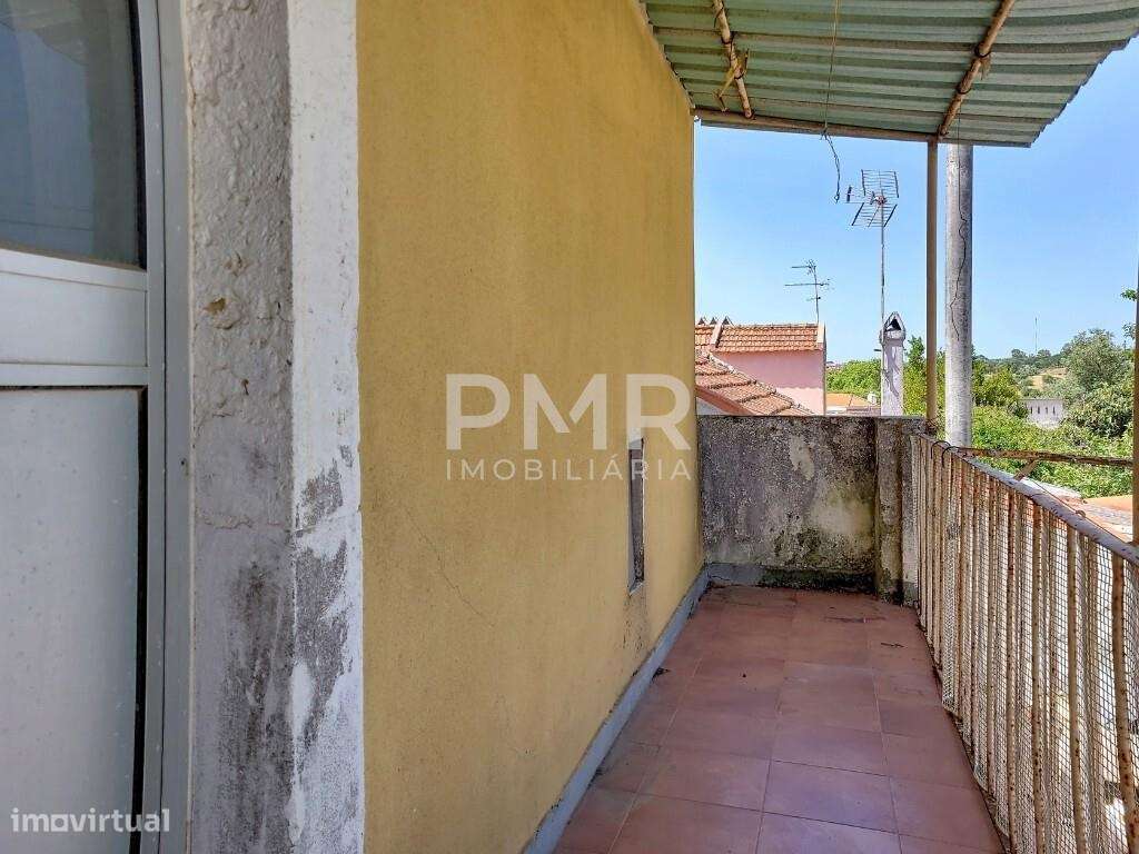 Apartamento T3 para remodelação-6