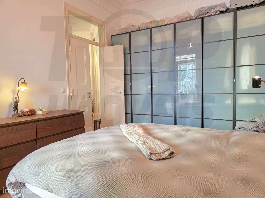 Apartamento T3 + 1 Remodelado 129-m2 - Bairro das Colónias - 740.000€-4