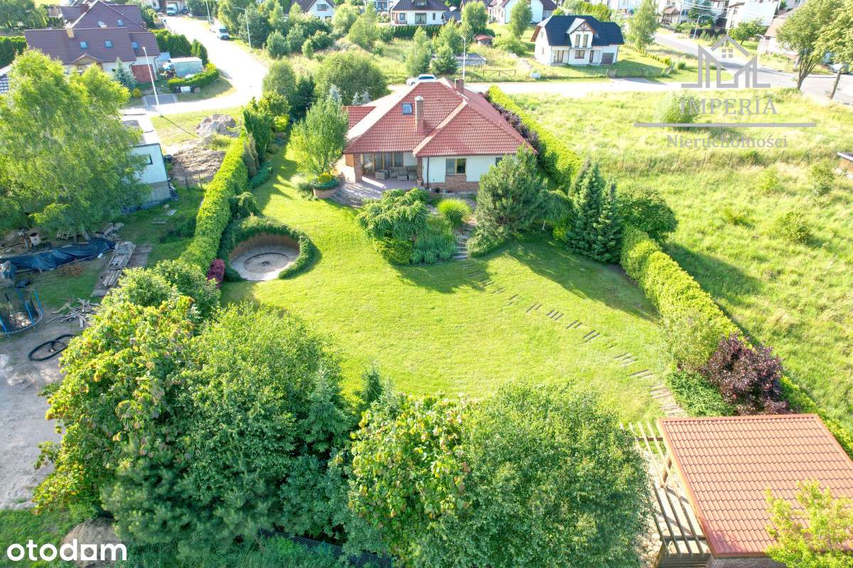 Dom 220 m² Zblewo – wysoki standard, ogród, garaż-1