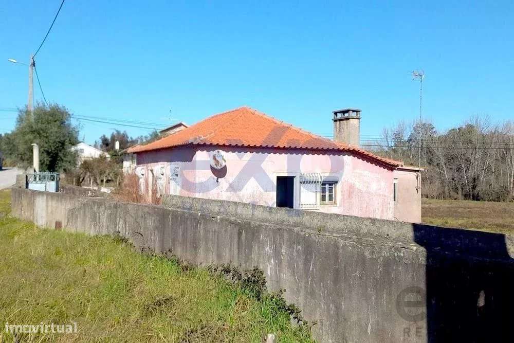 Moradia T3 perto de Maçãs de Dona Maria com grande acesso - Grande imagem: 5/43