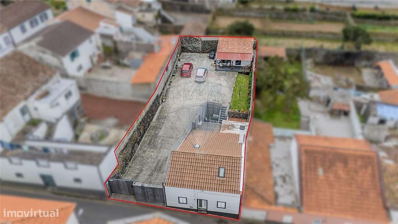 Moradia T4 para venda-4