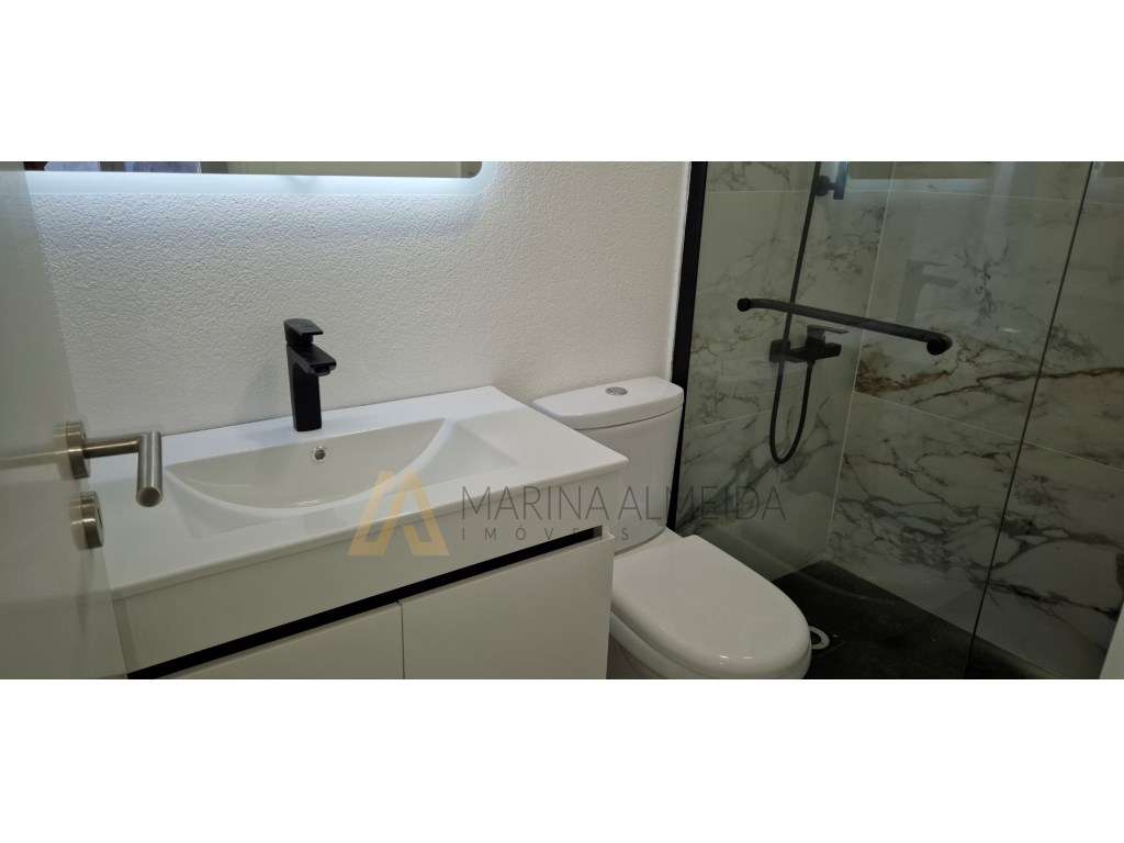 Moradia térrea T1+1 totalmente remodelada de raiz, acabamentos mode...-12