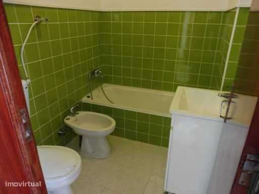 Apartamento T3 para Arrendar nas Paivas - Zona Central - Grande imagem: 5/8