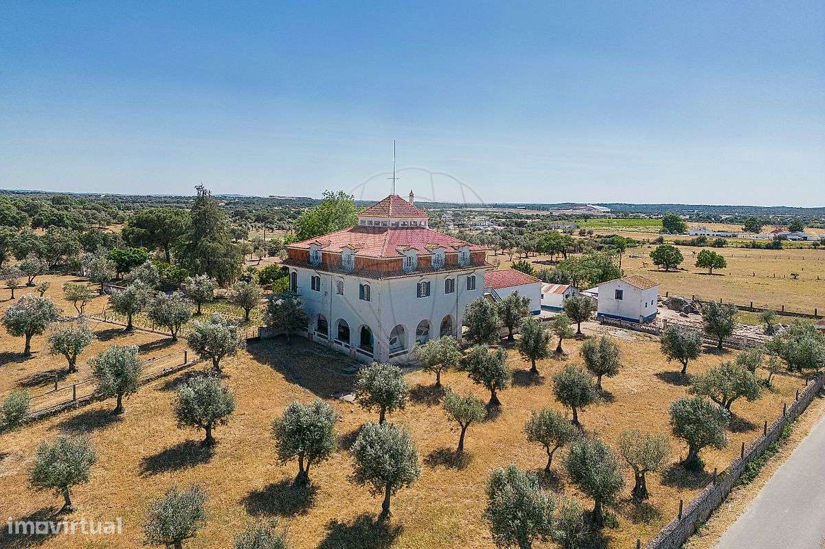 Moradia T13 para venda-1