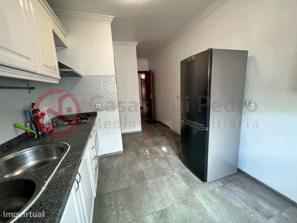 Apartamento T3 com garagem e arrecadação em Santa Marta do Pinhal, ...-6