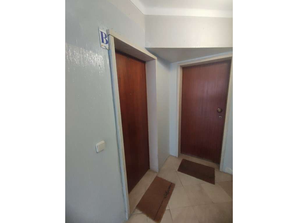 Apartamento T2 para Venda na Marisol-33
