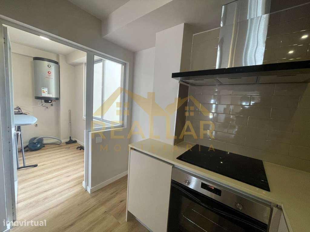 Maravilhoso T2 na primeira linha do Mar em Aver-o-mar - Póvoa de Va... - Grande imagem: 5/28