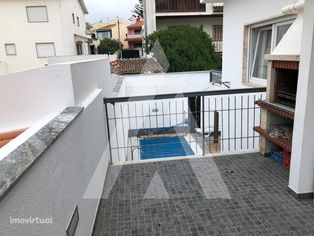 T3 Duplex em condomínio com piscina