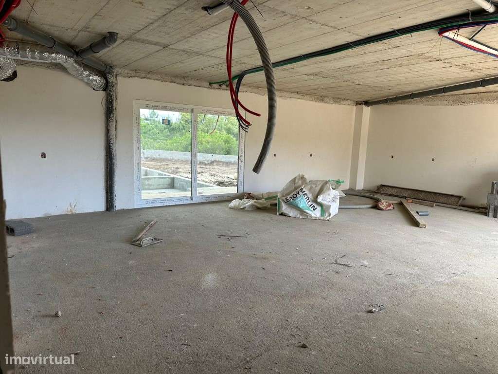 Moradia T5 de Luxo | Vila Alegre, Fernão Ferro-33