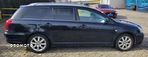 Toyota Avensis 2.2 D-4D Prestige - 3