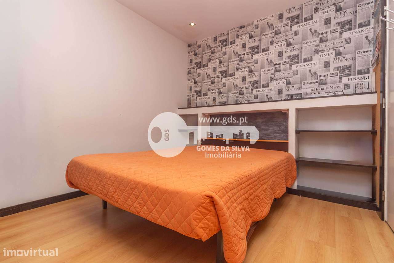 Moradia T3+1 com Espaços Comerciais – Ideal para Viver e Investir-25