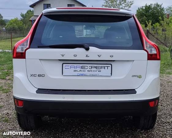 Volvo XC 60 D4 Momentum - 5