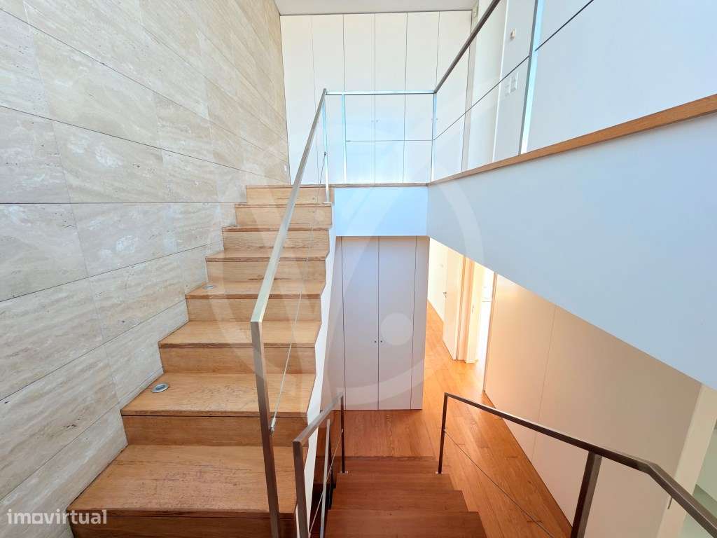 Moradia T4 de Luxo com Jardim e Piscina Póvoa de Varzim-8