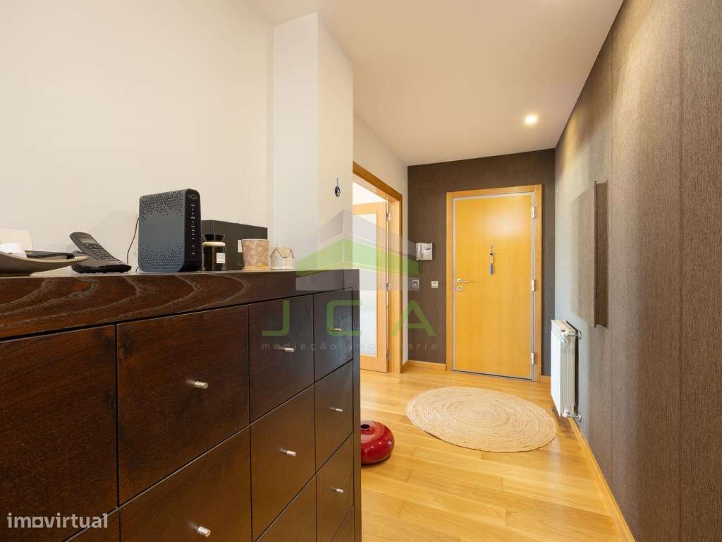 Apartamento T4 no condomínio fechado 'Gardens Prestige'-1