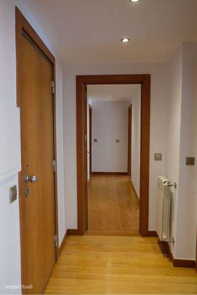 Arrendamento apartamento T2 - Matosinhos Sul condominio com piscina - Grande imagem: 5/8