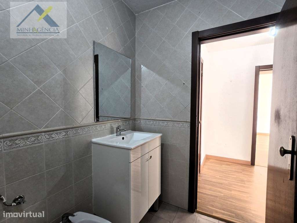 Apartamento T2 na Quinta de St. António em Setúbal-24