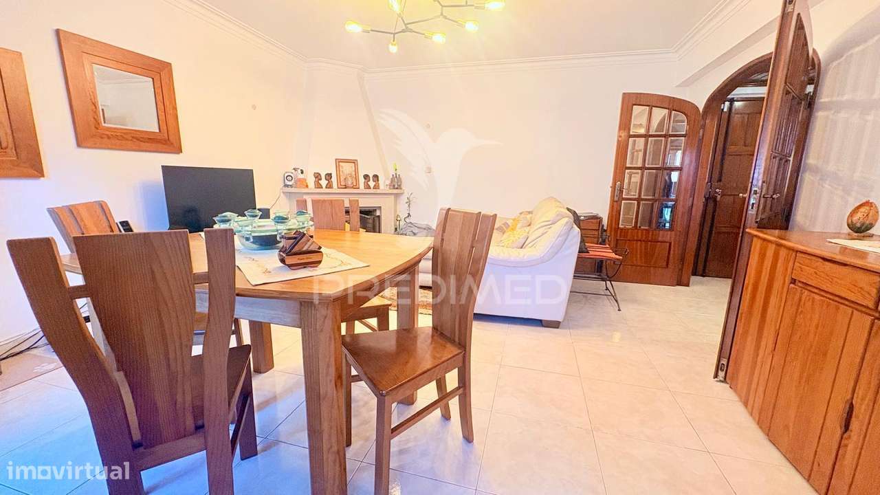 Apartamento T2 com 4 varandas e arrecadação em Barcarena - Grande imagem: 5/39