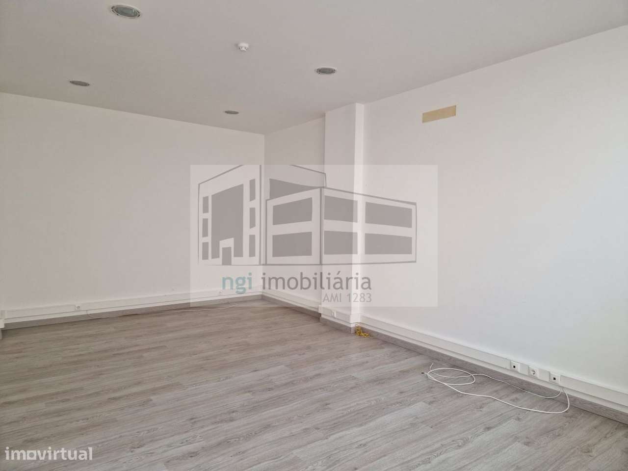 Escritório Famões Odivelas - Grande imagem: 2/14