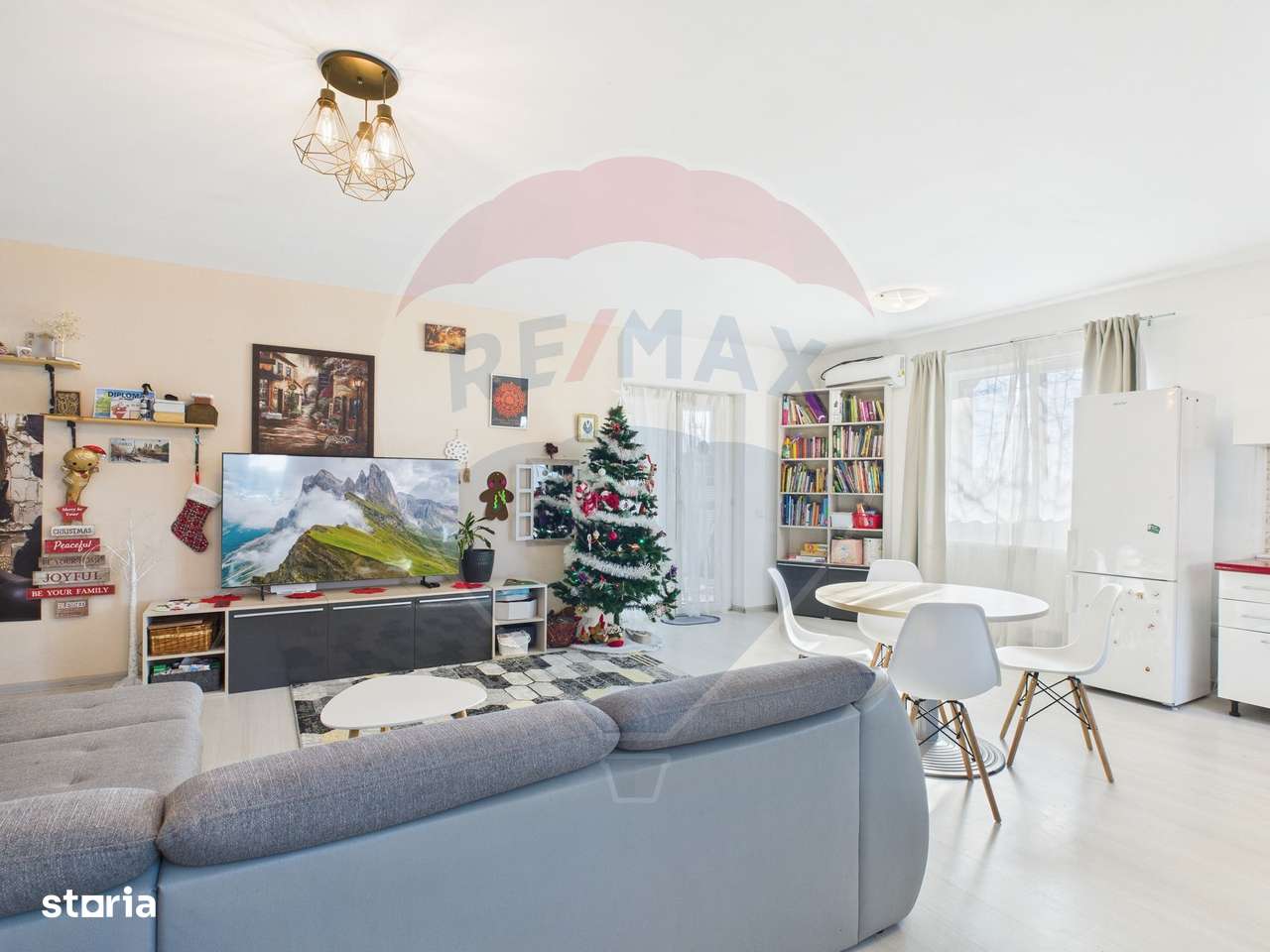 Casa superba cu 4 camere de vanzare in Buftea - Imagine principală: 3/20