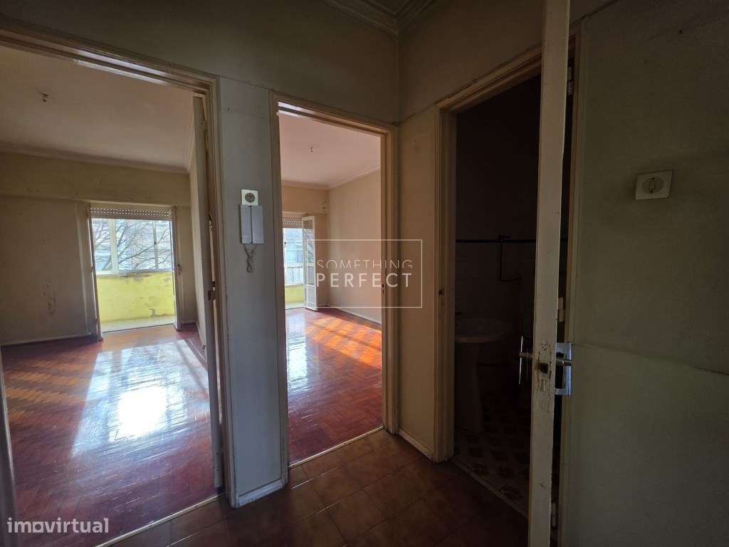 Apartamento T2 para obra total-3