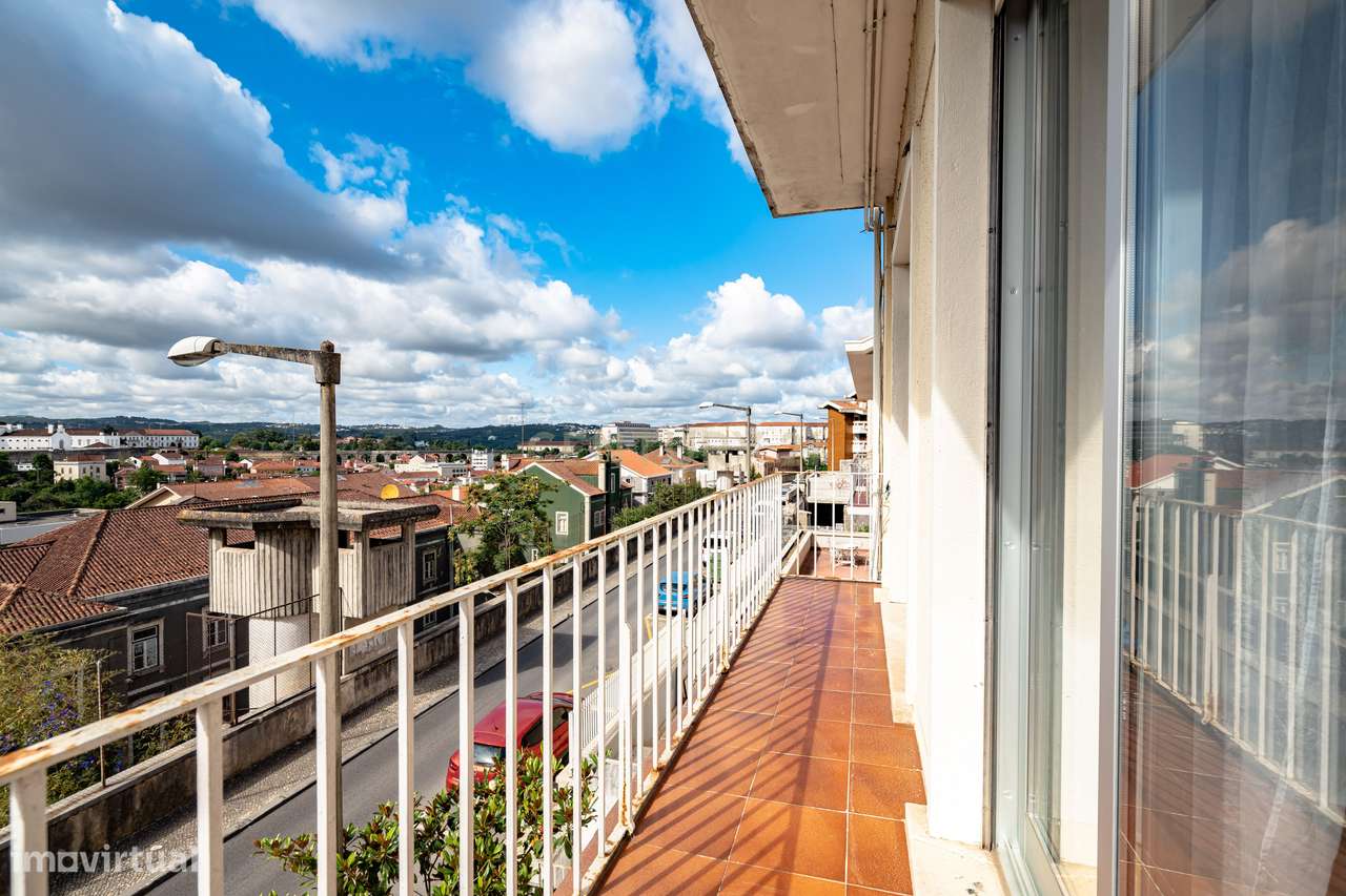 Apartamento T3 com garagem, em Celas, Coimbra-16