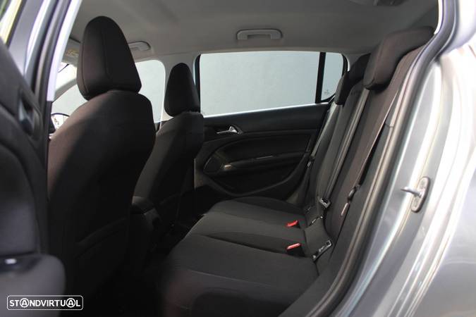 Peugeot 308 1.2 PureTech Active - 12