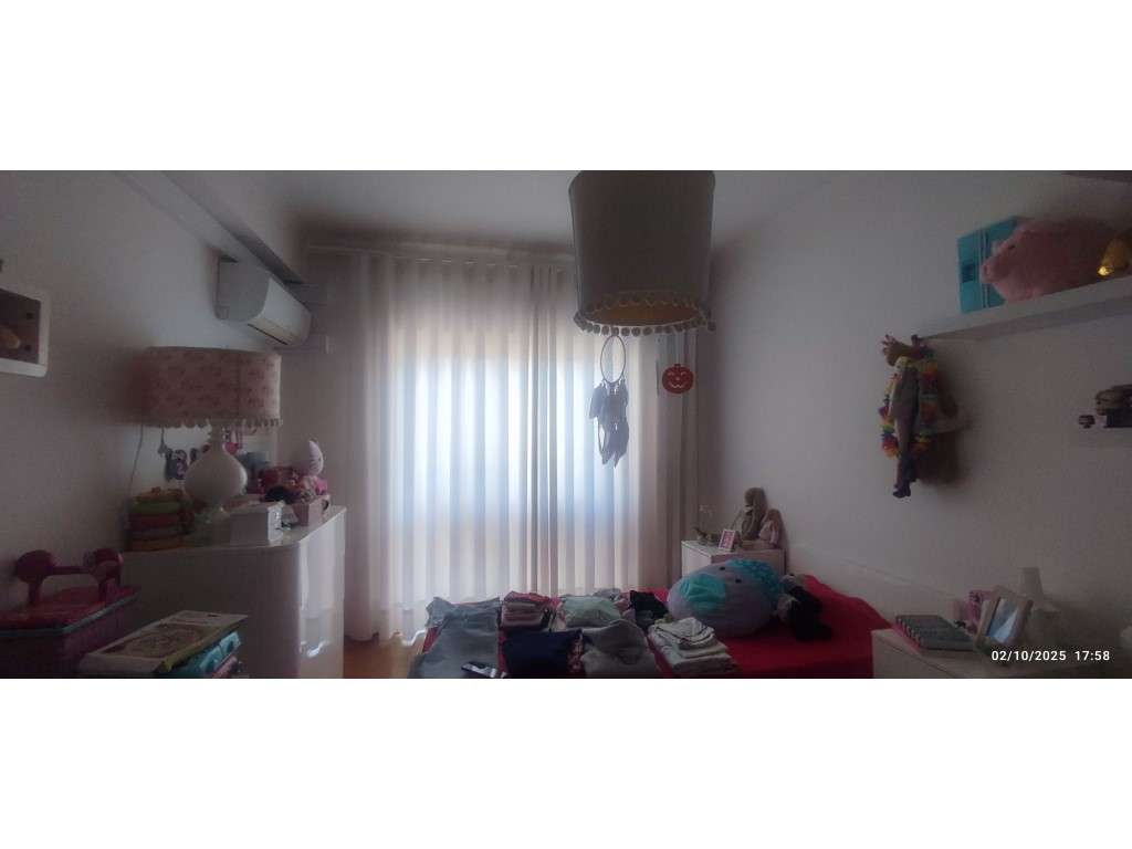 Apartamento T3 remodelado no centro da cidade de Ourém-20