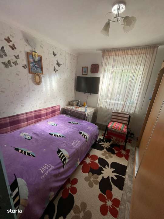 Casa cu 3 camere, garaj si curte spatioasa – zona Giulesti - Imagine principală: 3/19