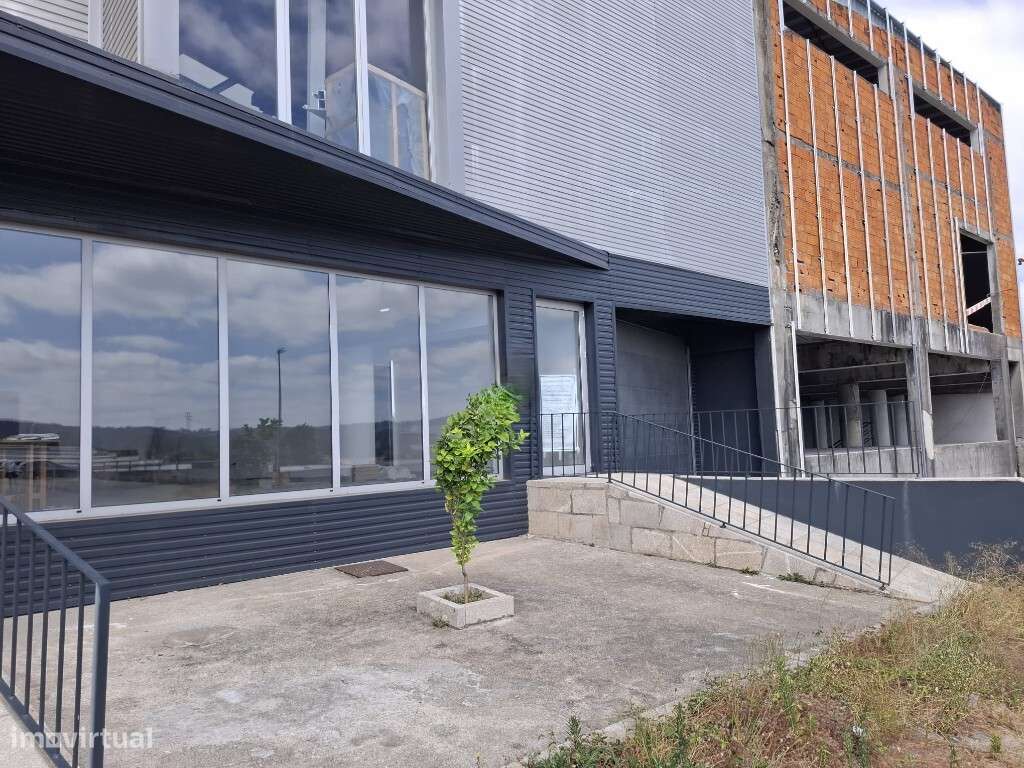 Armazém - Santo Tirso - Grande imagem: 2/3