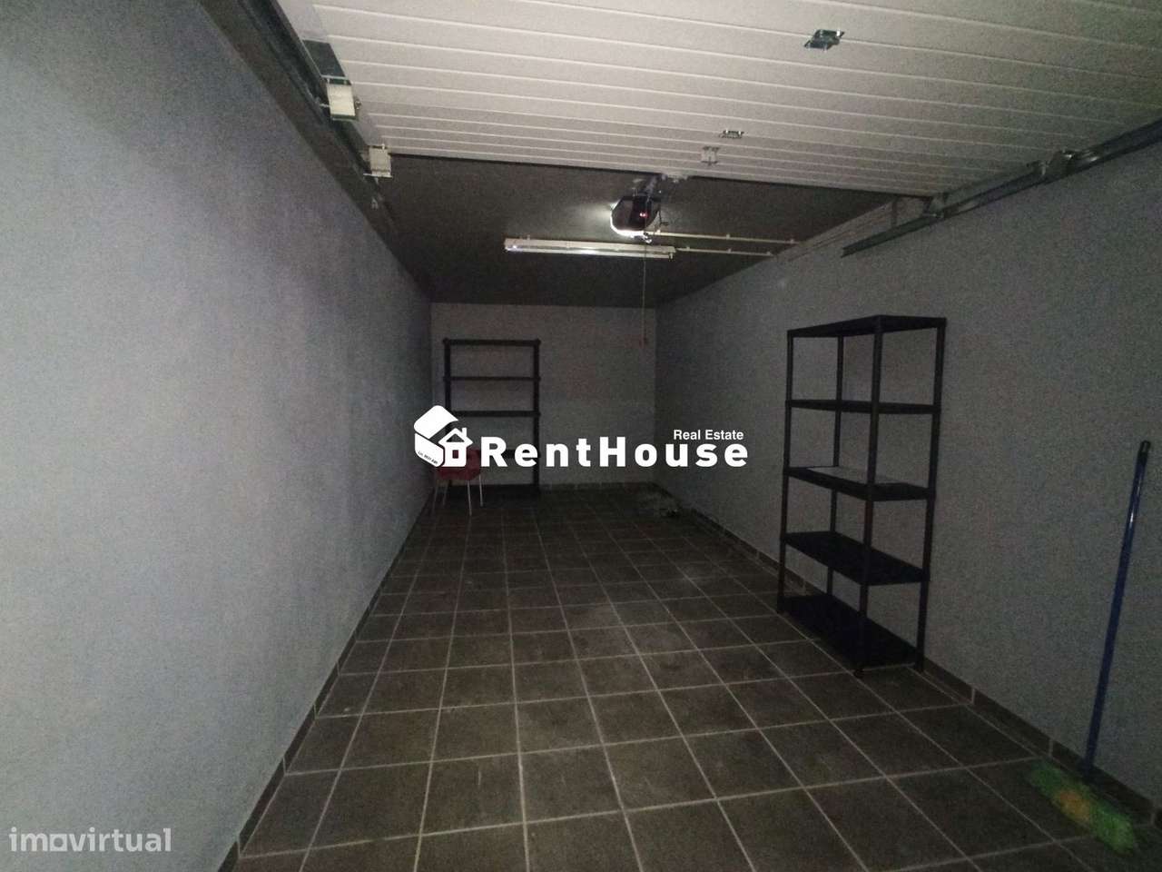 Garagem a dois passos da praia - Grande imagem: 4/4