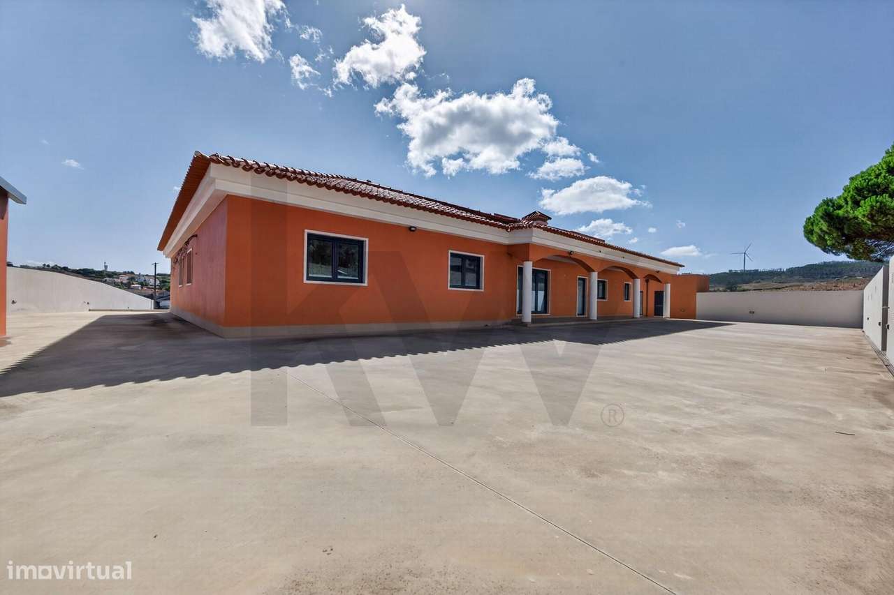 Moradia T5 com piscina e mais de 8.000 m2 de terreno | Seramena, Sobra-14