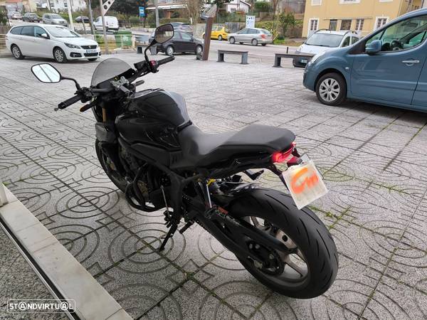 Honda CB 650 RA Neo Sports Cafe Akrapovic - 6