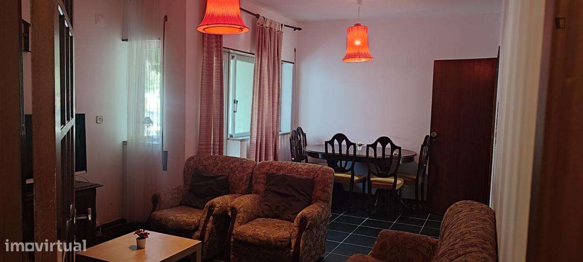 Quarto - localizado em Castelo branco - Grande imagem: 3/16