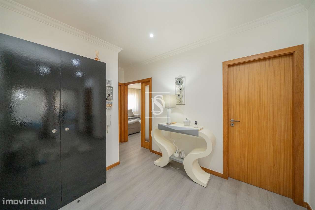 T2+1, Remodelado, com Garagem Fechada, a 1,2 km da Praia — Vila do Con-7