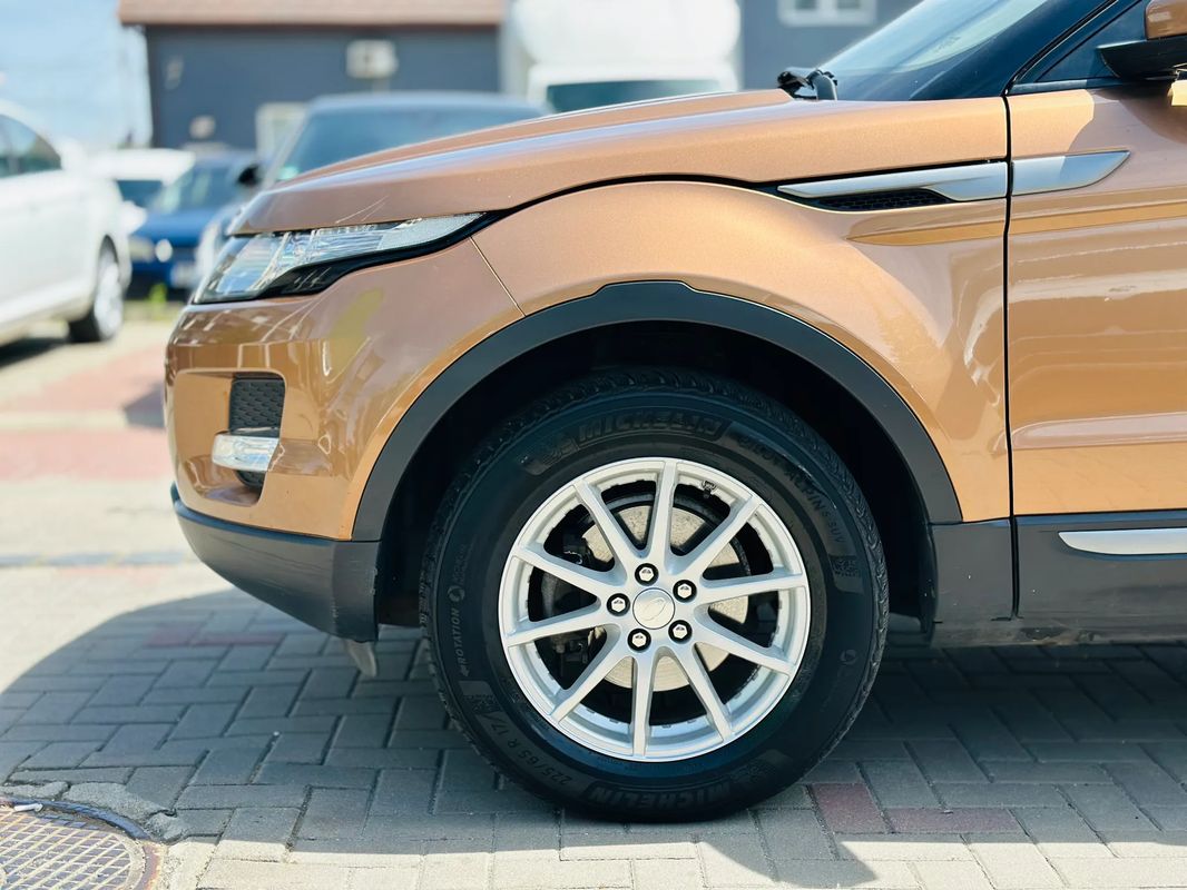 Land Rover Range Rover Evoque - 11