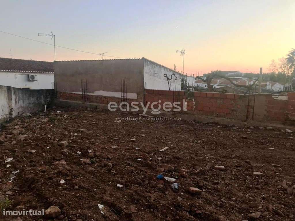 Moradia para recuperar no centro de Salvada com 356 m2 - Grande imagem: 5/12