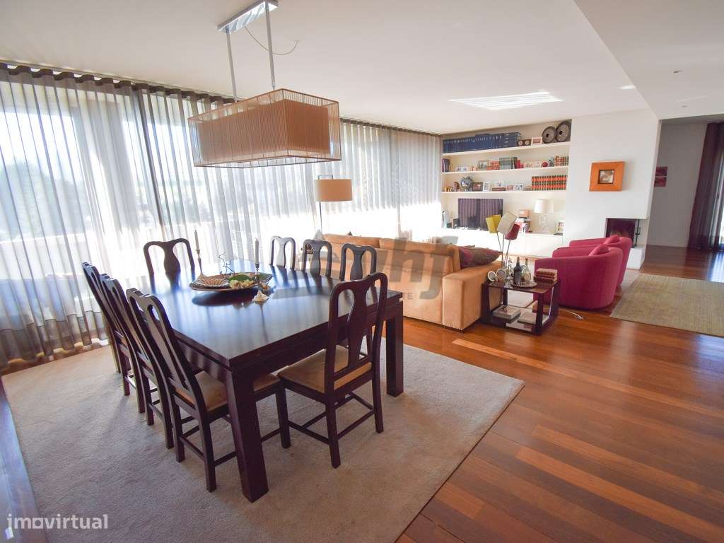 Apartamento T5 localizado no condomínio Jardim das Camélias - Gaia/...-4