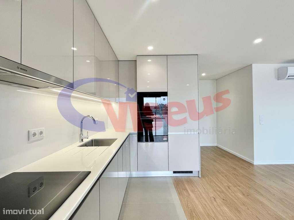 Apartamento T3 Penthouse Coimbrões - Grande imagem: 2/30