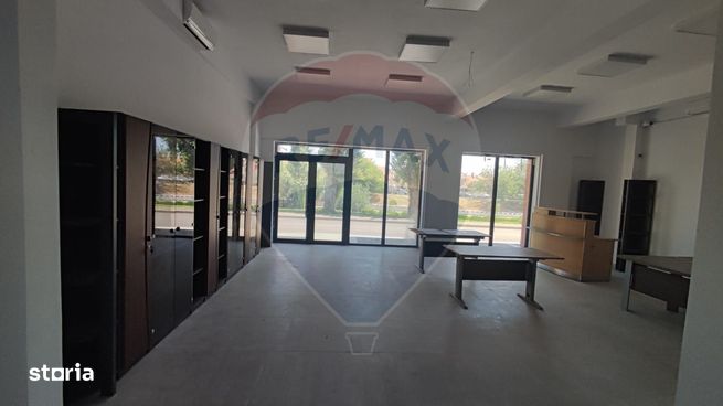 Spațiu comercial 93 mp de vanzare Ultracentral Promenada Crisului-4