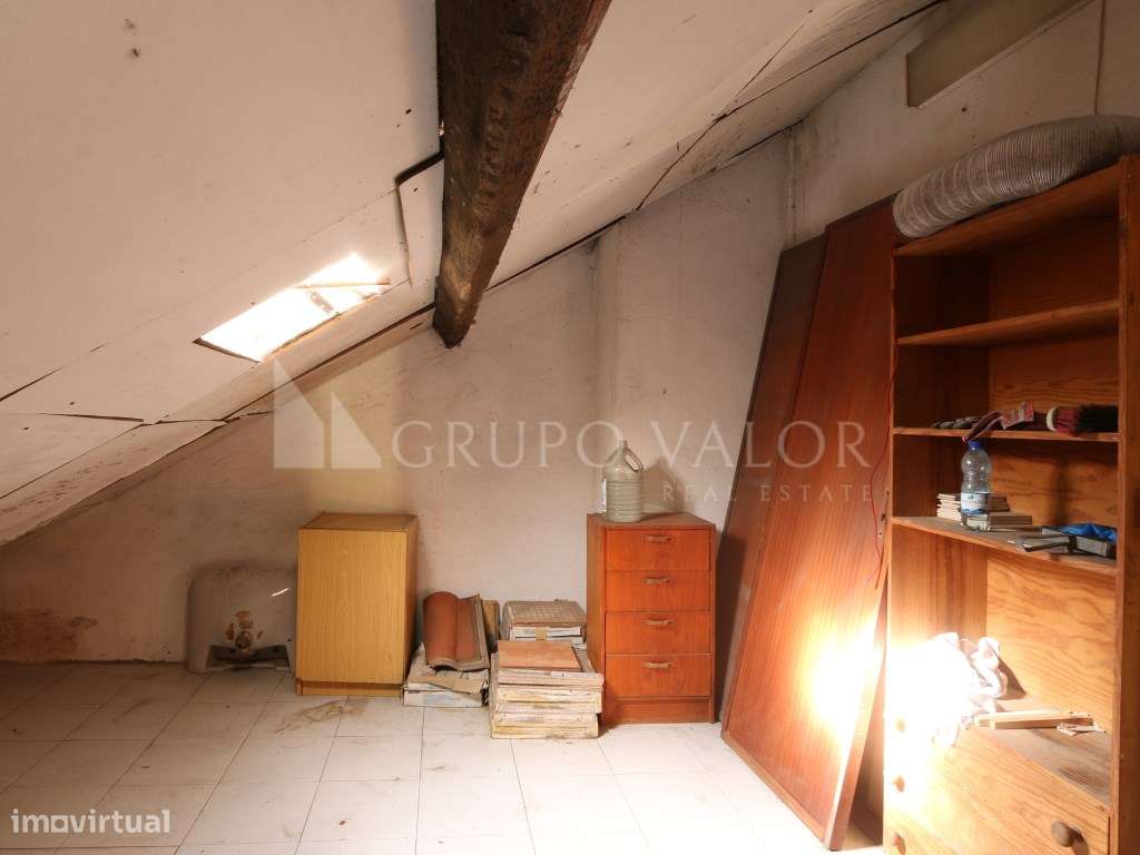 Apartamento T2 com Arrecadação, em Mem Martins-22