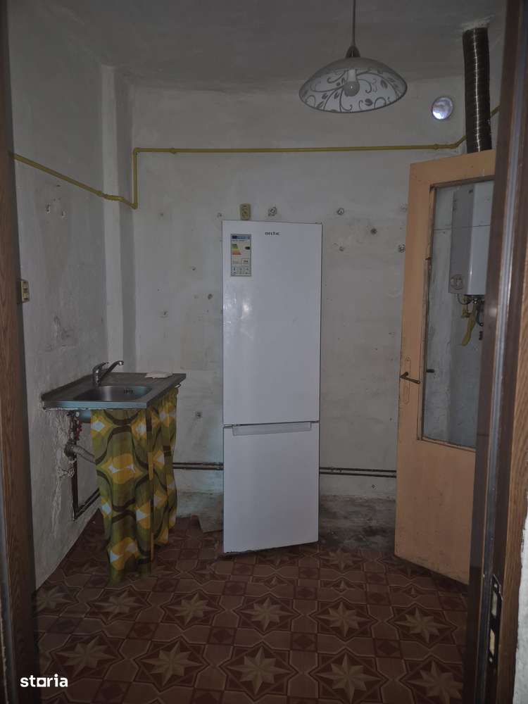 Casă cu 2 camere, Teren 301 mp, acces curte comuna , Pret redus-14