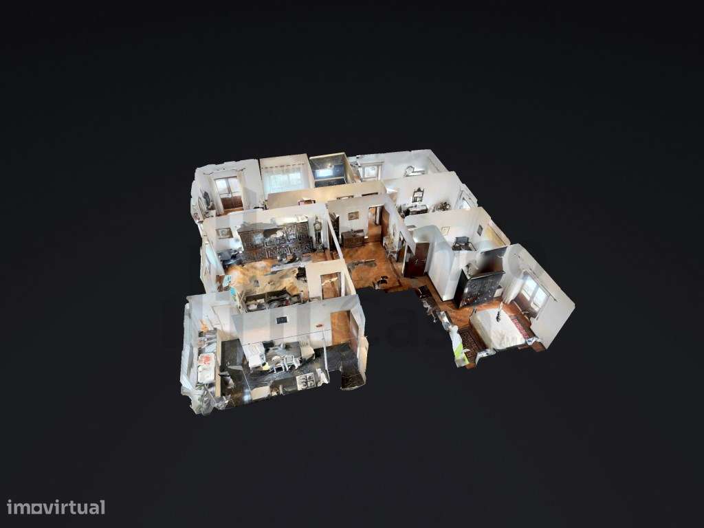 Vende-se T6+1 Braga À Av. Liberdade-40