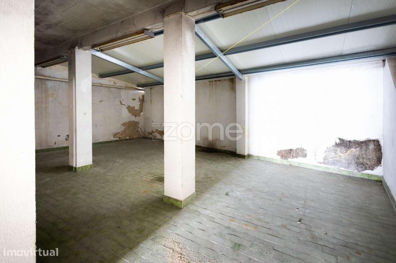 Prédio 4 Pisos |Loja|Garagens| Centro Arganil | Investimento-18