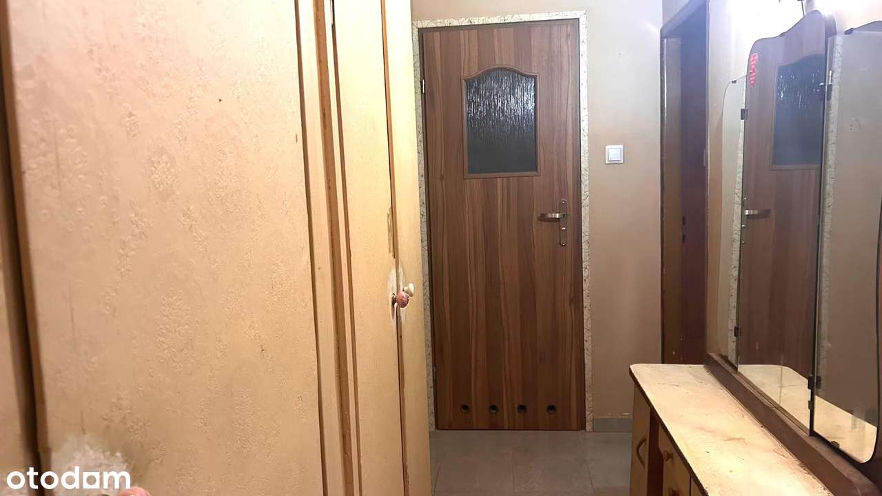 Mieszkanie do remontu w centrum Wołomina-3