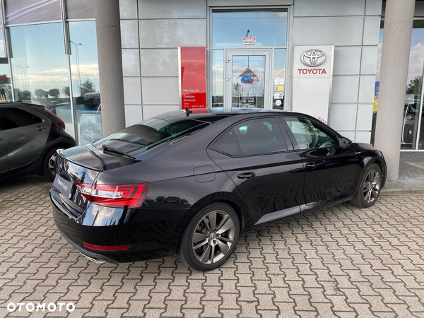 Skoda Superb 2.0 TSI 4x4 Sportline DSG - 5