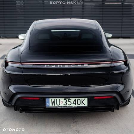 Porsche Taycan Turbo S - 5