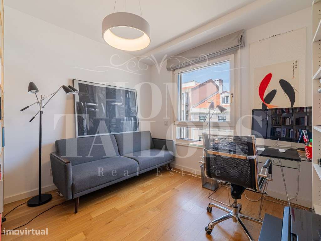 T2 em Campo de Ourique com BOX para 2 viaturas-12