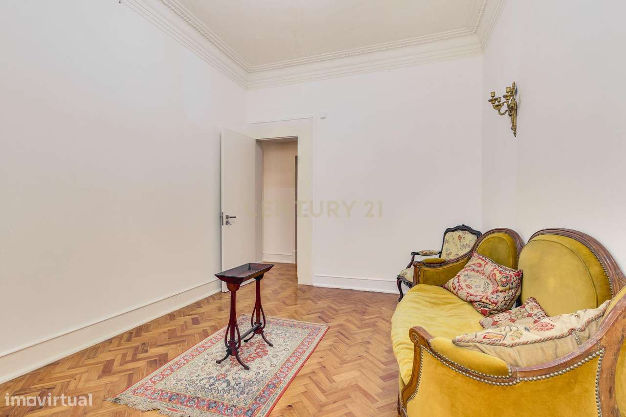 Fantástico Apartamento T4 na Alameda Dom Afonso Henriques – Localizaçã-25