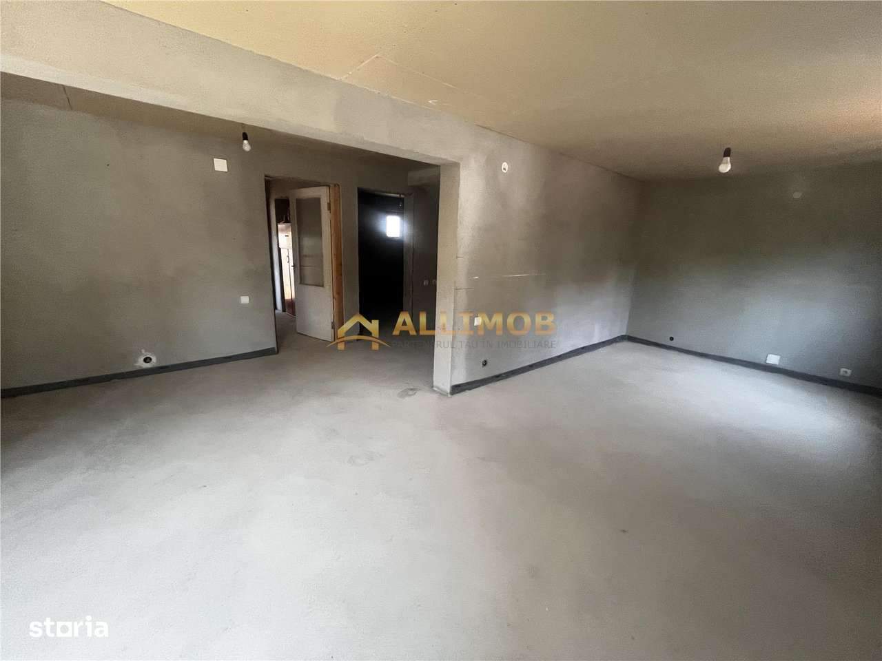 Casa de vânzare in Strejnicu-6